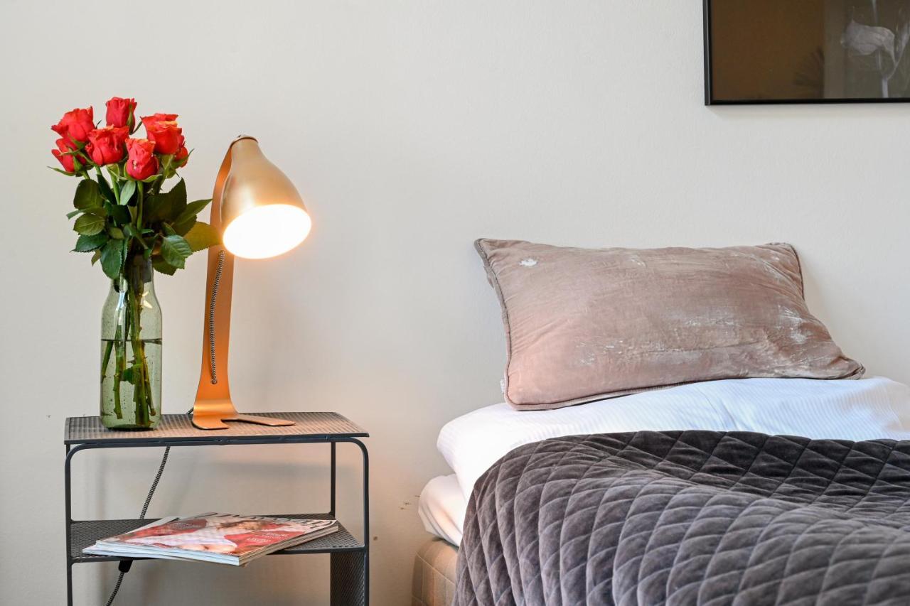 Sanders Arrow - Chic Three-Bedroom Apartment In The Middle Of Copenhagen Exterior photo