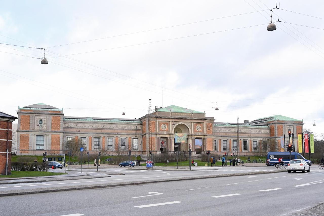 Sanders Arrow - Chic Three-Bedroom Apartment In The Middle Of Copenhagen Exterior photo